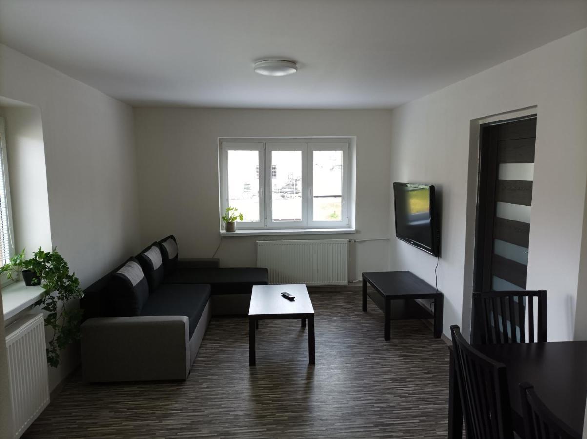Apartman Vesele Дечин Екстер'єр фото