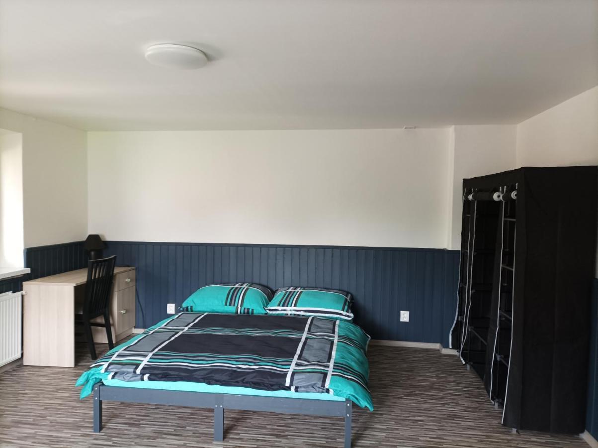 Apartman Vesele Дечин Екстер'єр фото